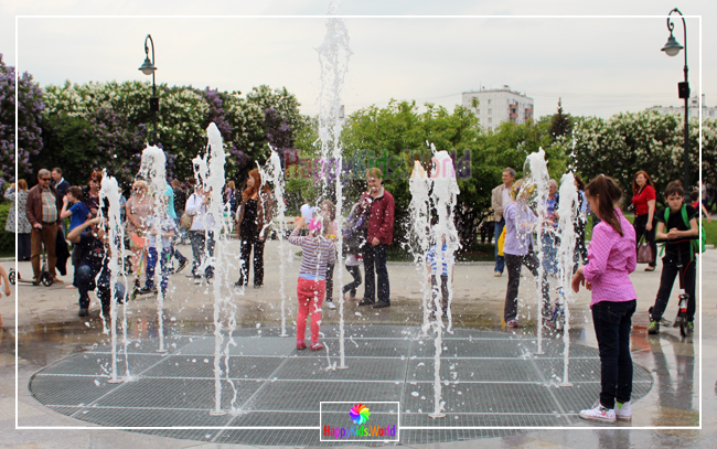 Прогулки по паркам Москвы: Сиреневый сад. Фонтан для детей